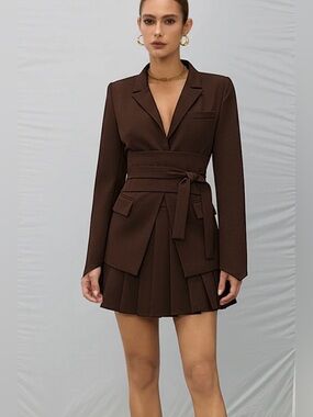 Commence Pleated Brown Mini Skirt ✨NWT Sz M